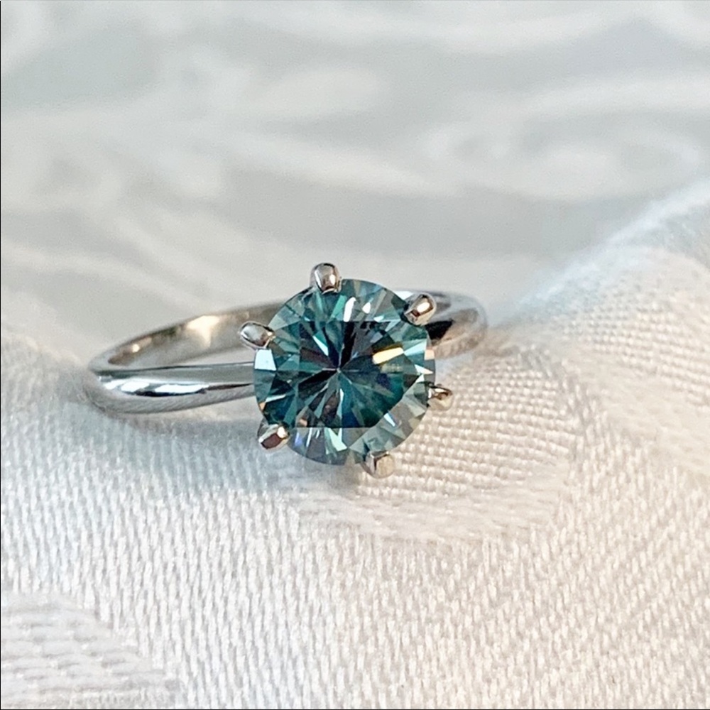 2.30 Ct VVS1 Vivid Blue Moissanite Ring - Picture 11 of 11